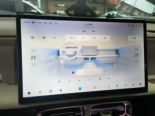 Leapmotor B10 — Фото автомобиля 12