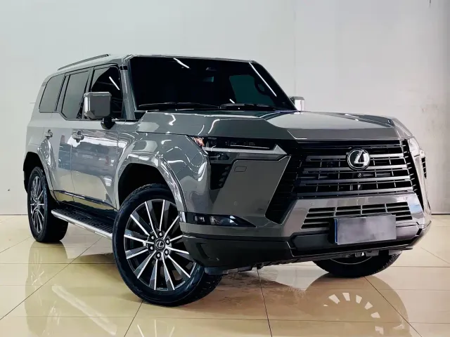 Lexus GX — Фото автомобиля 3