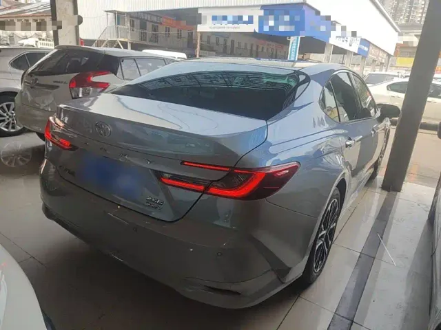 Toyota Camry — Фото автомобиля 6