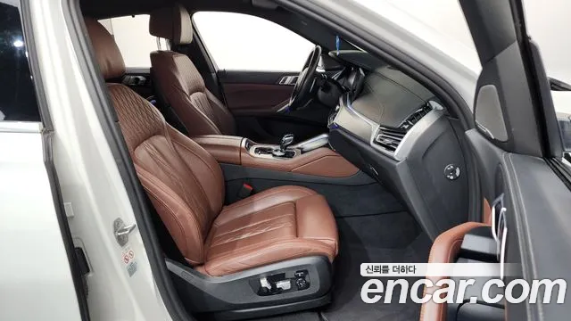 BMW X6 xDrive40i M Sport — Фото автомобиля 11