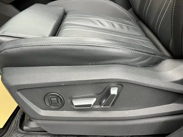 Audi Q6 — Фото автомобиля 27