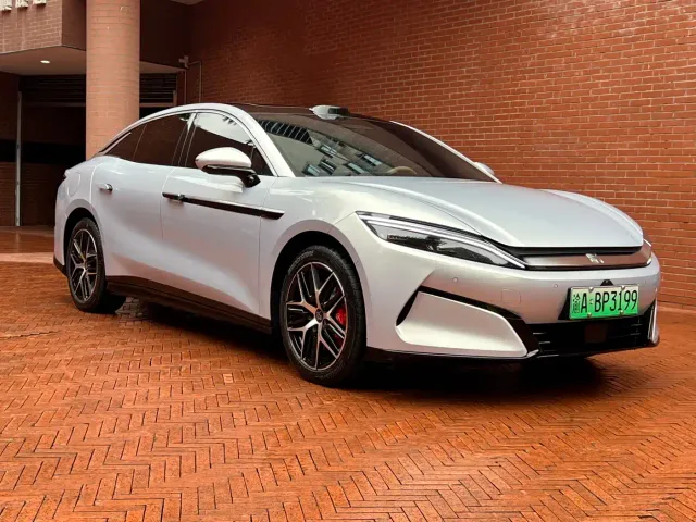 BYD Han L — Фото автомобиля 3