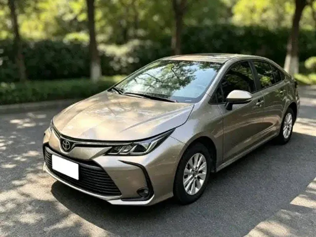 Фотография автомобиля — Toyota Corolla