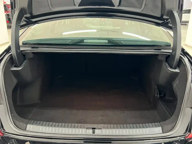 Volkswagen Passat — Фото автомобиля 15