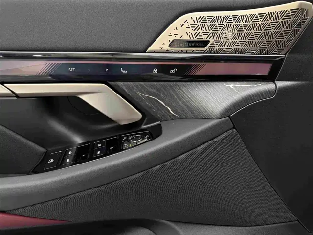 BMW 5 Series — Фото автомобиля 24