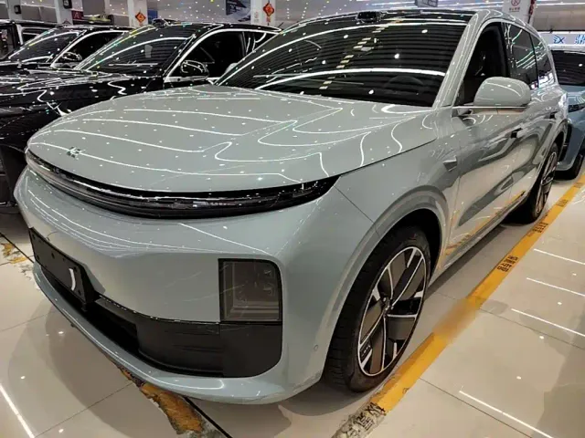 Фотография автомобиля — Li Auto L6