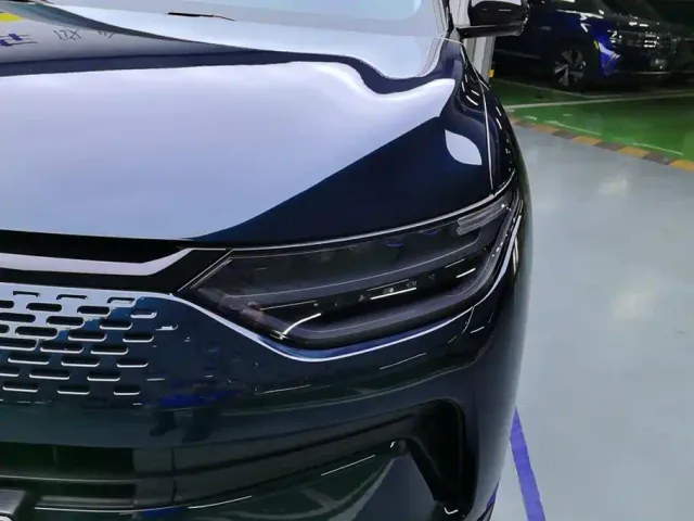 Leapmotor C11 — Фото автомобиля 5