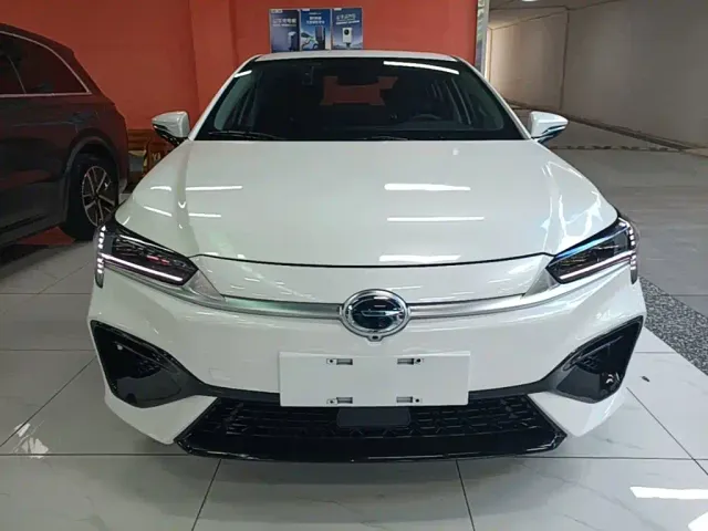 GAC Aion S — Фото автомобиля 2