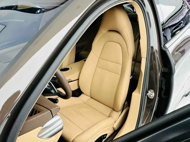 Porsche Panamera — Фото автомобиля 15