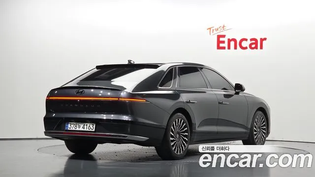 Hyundai Grandeur GN7 — Фото автомобиля 2