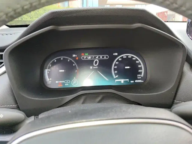 Toyota RAV4 — Фото автомобиля 7