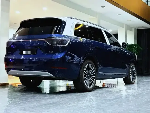 Aito M9 — Фото автомобиля 14