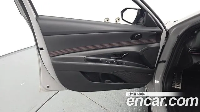 Hyundai AVANTE Новый Avante (CN7) — Фото автомобиля 20