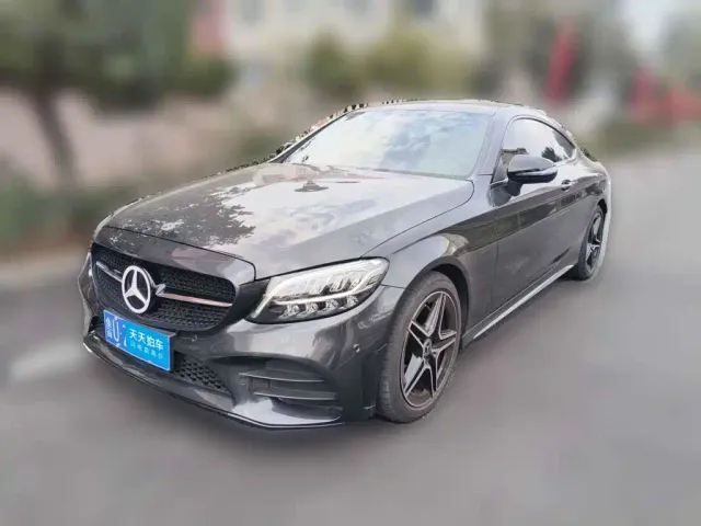 Фотография автомобиля — Mercedes-Benz C-Class