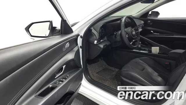 Hyundai AVANTE Новый Avante (CN7) — Фото автомобиля 9
