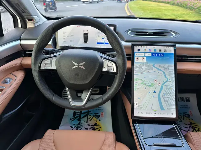 Xpeng P5 — Фото автомобиля 8