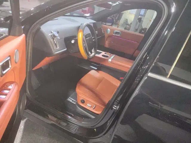 Li Auto L6 — Фото автомобиля 4