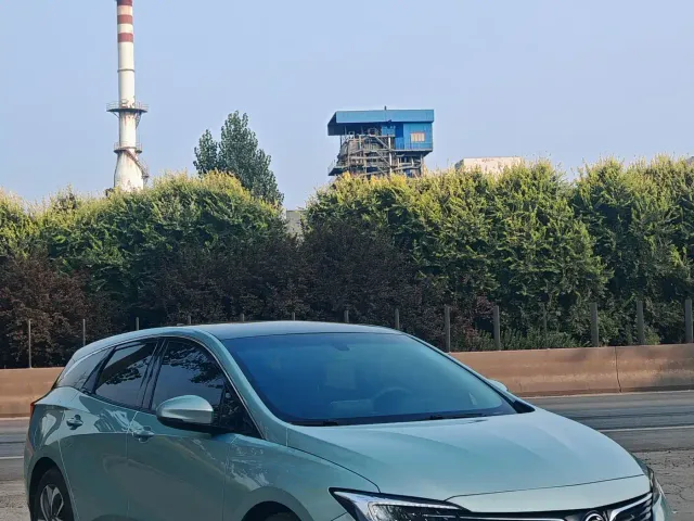 Buick Velite 6 — Фото автомобиля 3