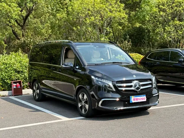 Mercedes-Benz V-Class — Фото автомобиля 2