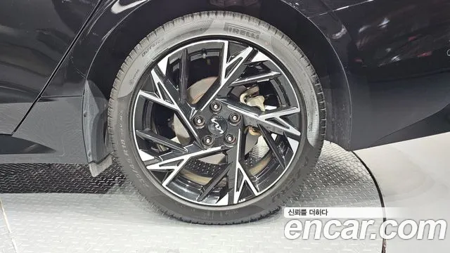 Kia K5 Signature — Фото автомобиля 8