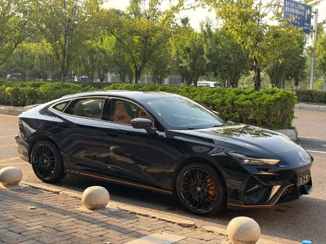 Changan UNI-V — Фото автомобиля 4