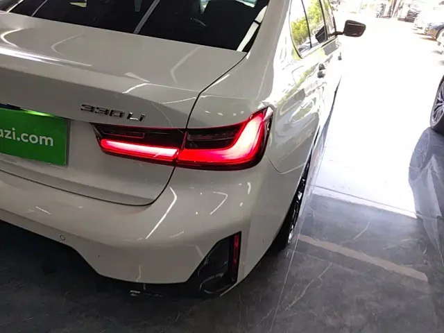 BMW 3 Series — Фото автомобиля 7