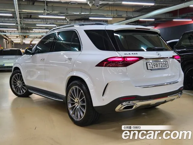 Mercedes-Benz GLE-Class — Фото автомобиля 8