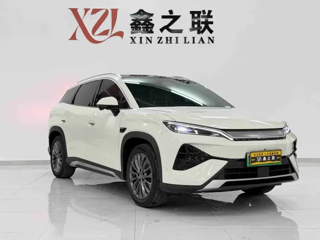 BYD Song Ultra — Фото автомобиля 2