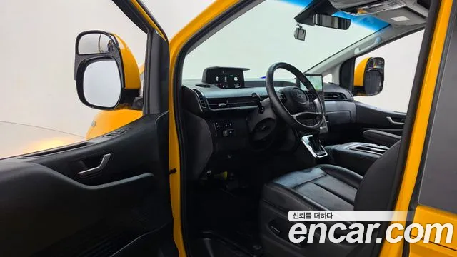 Hyundai Staria Staria — Фото автомобиля 10