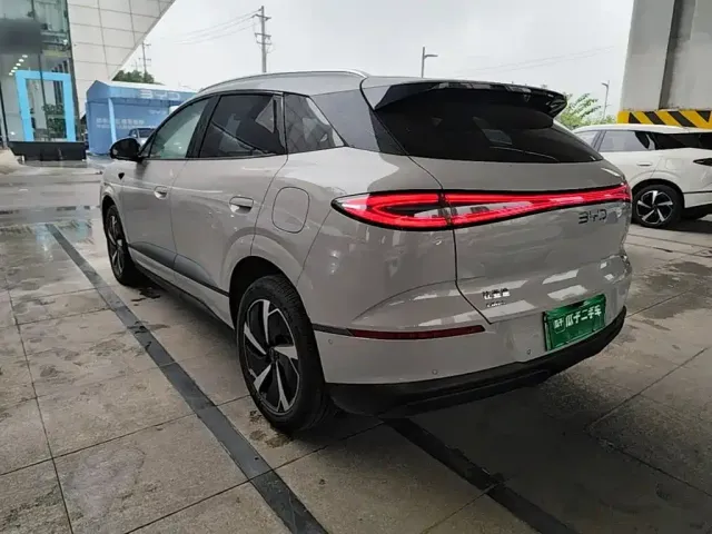 BYD Sealion 06 — Фото автомобиля 22