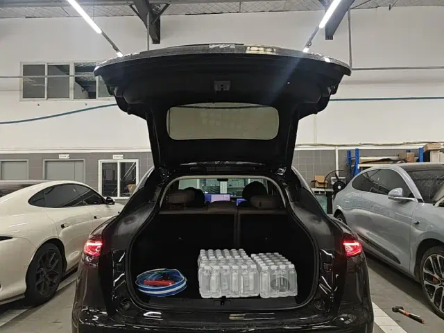 IM Motors LS6 — Фото автомобиля 18