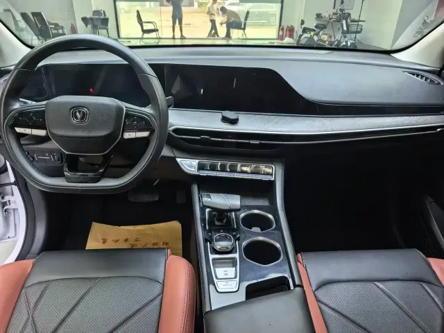 Changan Eado — Фото автомобиля 6