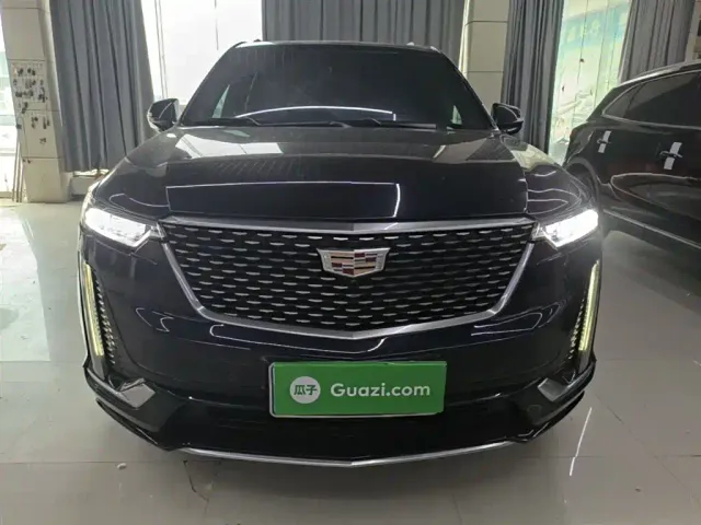 Cadillac XT6 — Фото автомобиля 2