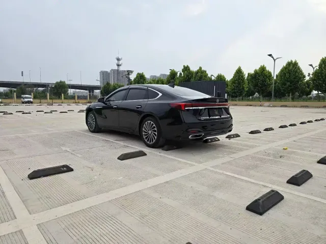 Buick LaCrosse — Фото автомобиля 4
