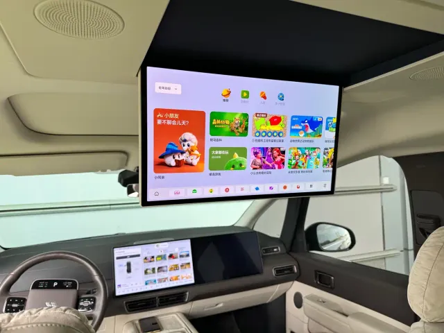 Li Auto MEGA — Фото автомобиля 4