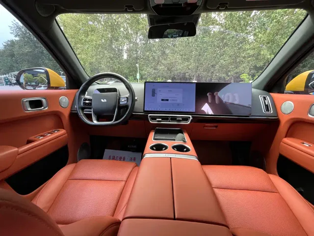 Li Auto L7 — Фото автомобиля 15