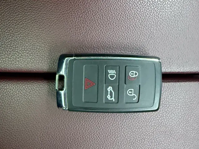 Land Rover Range Rover Evoque — Фото автомобиля 21