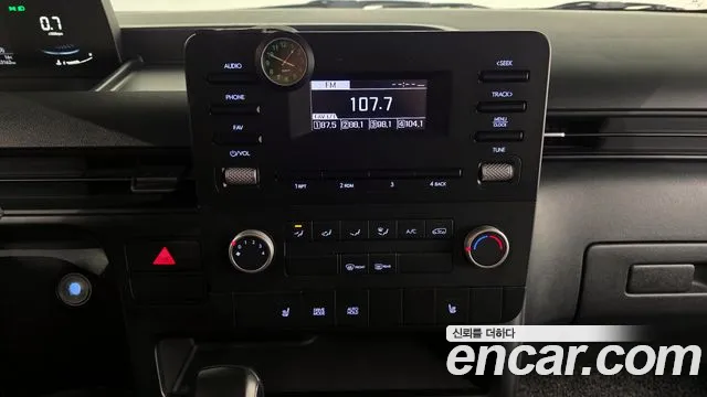 Hyundai Staria Staria Карго 3 места — Фото автомобиля 14