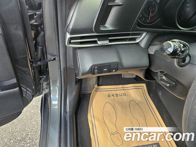 Hyundai Avante CN7 — Фото автомобиля 8