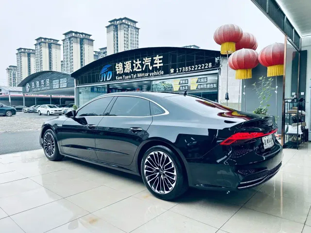 Audi A7L — Фото автомобиля 7