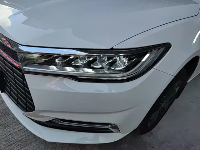 BYD Qin — Фото автомобиля 23
