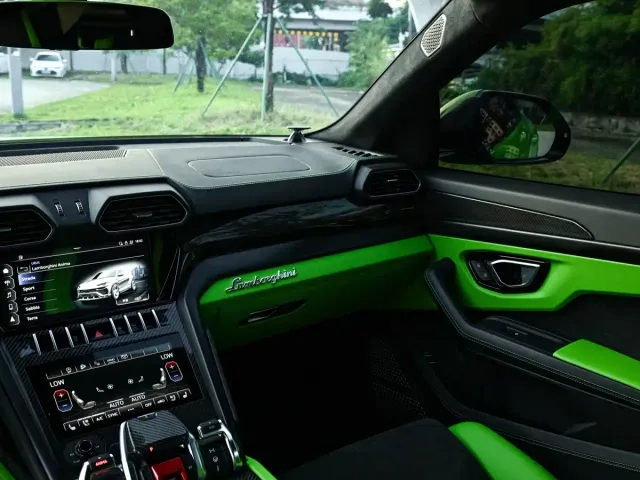 Lamborghini Urus — Фото автомобиля 26