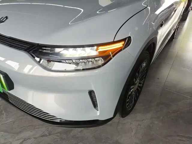 Leapmotor C11 — Фото автомобиля 14