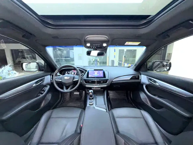 Cadillac CT5 — Фото автомобиля 9