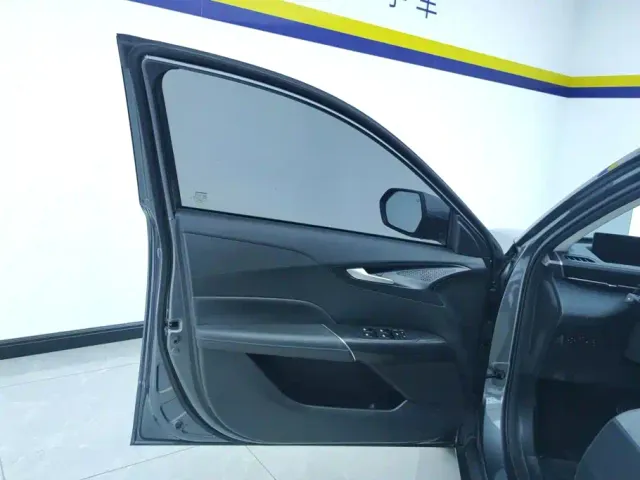 Changan Eado — Фото автомобиля 7