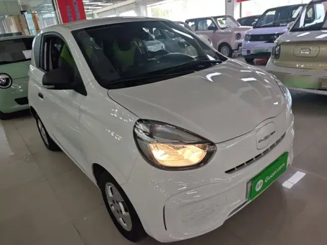 Roewe Clever — Фото автомобиля 3