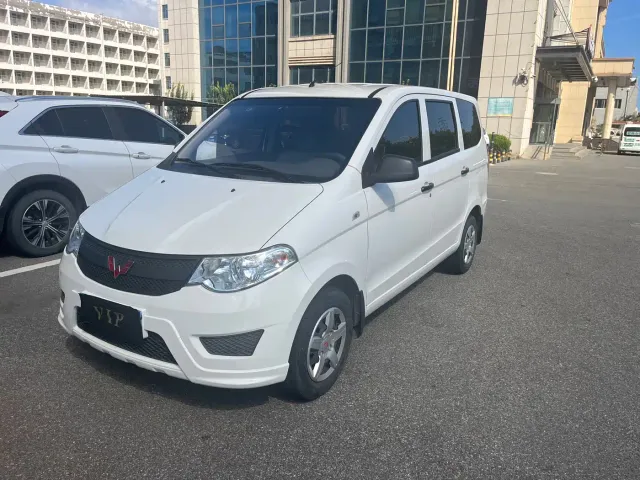 Фотография автомобиля — Wuling Hongguang