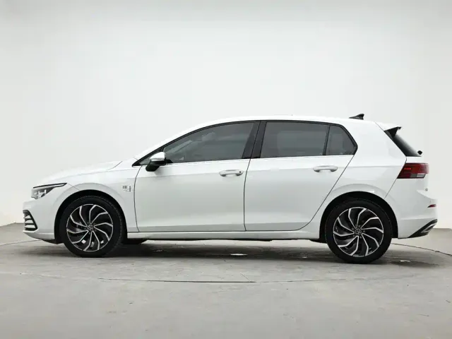 Volkswagen Golf — Фото автомобиля 6
