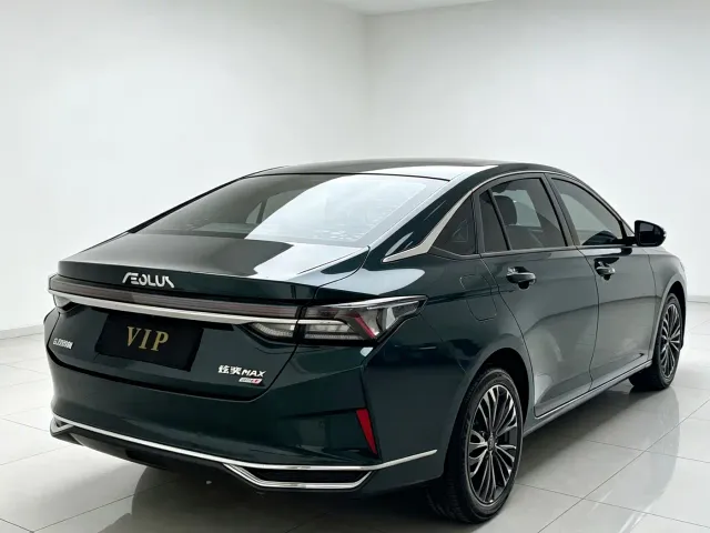 Dongfeng Yixuan MAX — Фото автомобиля 9