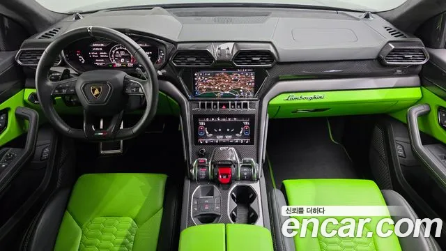 Lamborghini Urus — Фото автомобиля 7